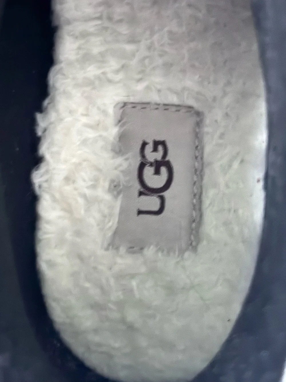 UGG Glitter Snow Boots • Girls Big Kids 4 • Waterproof Silver